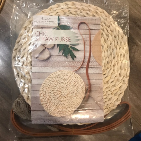 Annie’s Creative Woman Handbags - 🔥4 for $25🔥 Straw Purse Craft Kit